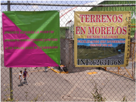 Ciclónica (Desnivel para acceder al
metro Santa Martha, Acatitla, Iztapalapa). Sin título.