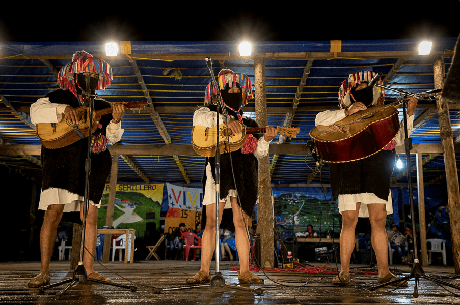 Festival CompArte por la
Humanidad, Caracol en territorio zapatista, Chiapas